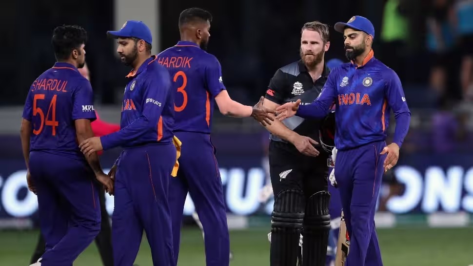 ICC विश्व कप 2023 हार्दिक पंड्या न्यूजीलैंड के साथ भारत के मुकाबले से बाहर, शशि थरूर ने दिया सुझाव