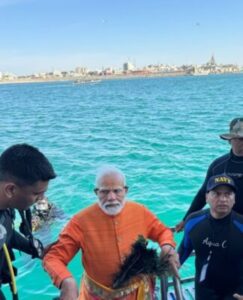 Modi in Gujarat PM dives into sea to perform underwater puja off Dwarka